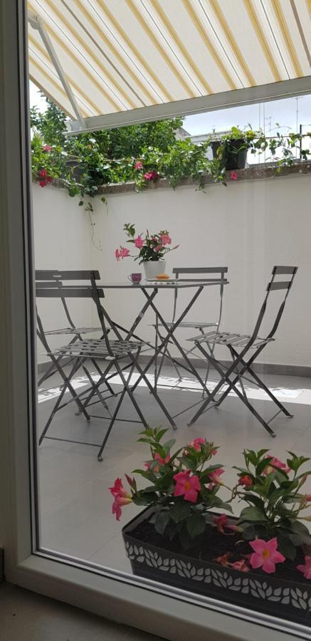 شقة Il Cortile Segreto - Con Parcheggio Privato ليتشي المظهر الخارجي الصورة