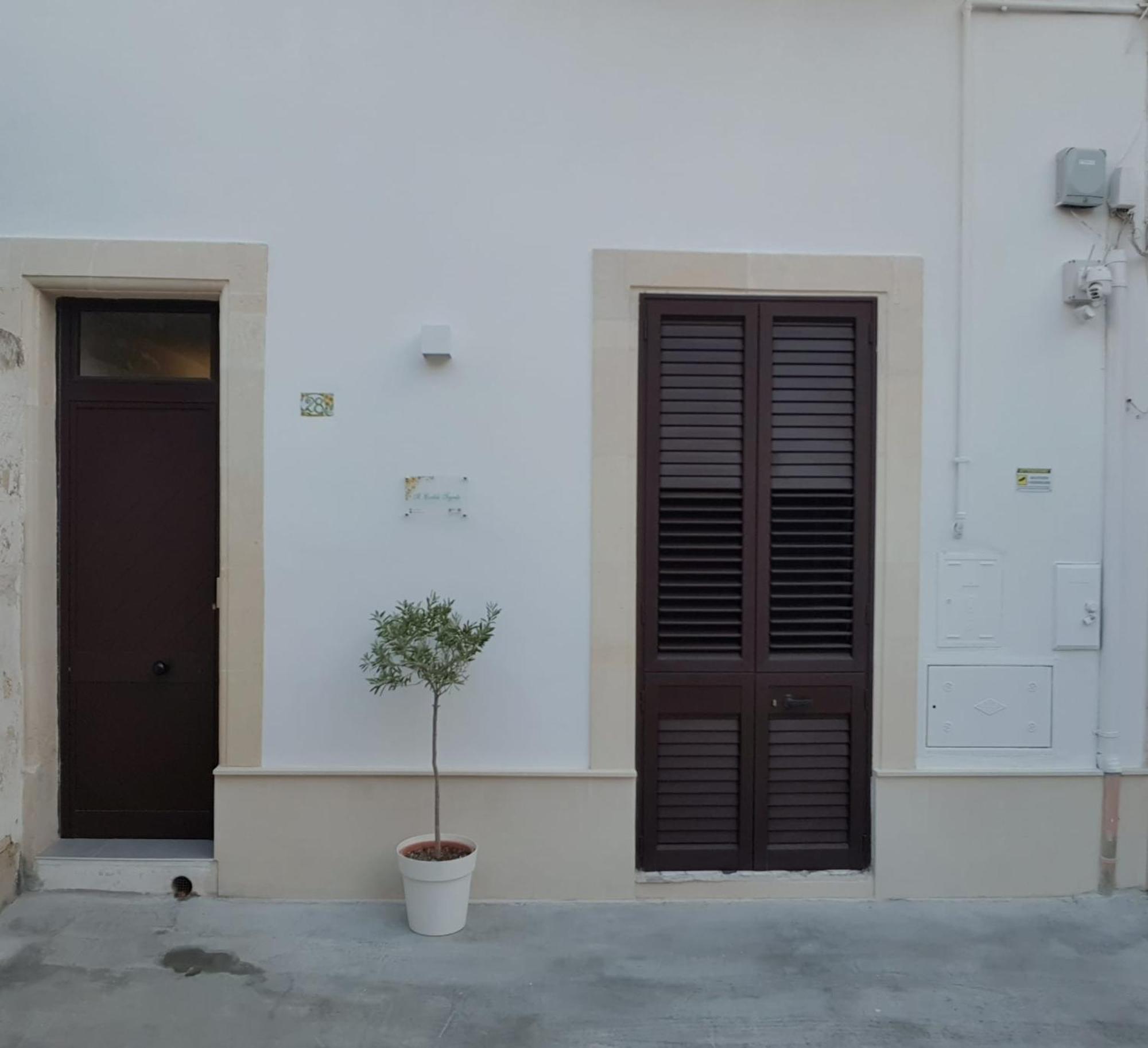 شقة Il Cortile Segreto - Con Parcheggio Privato ليتشي المظهر الخارجي الصورة