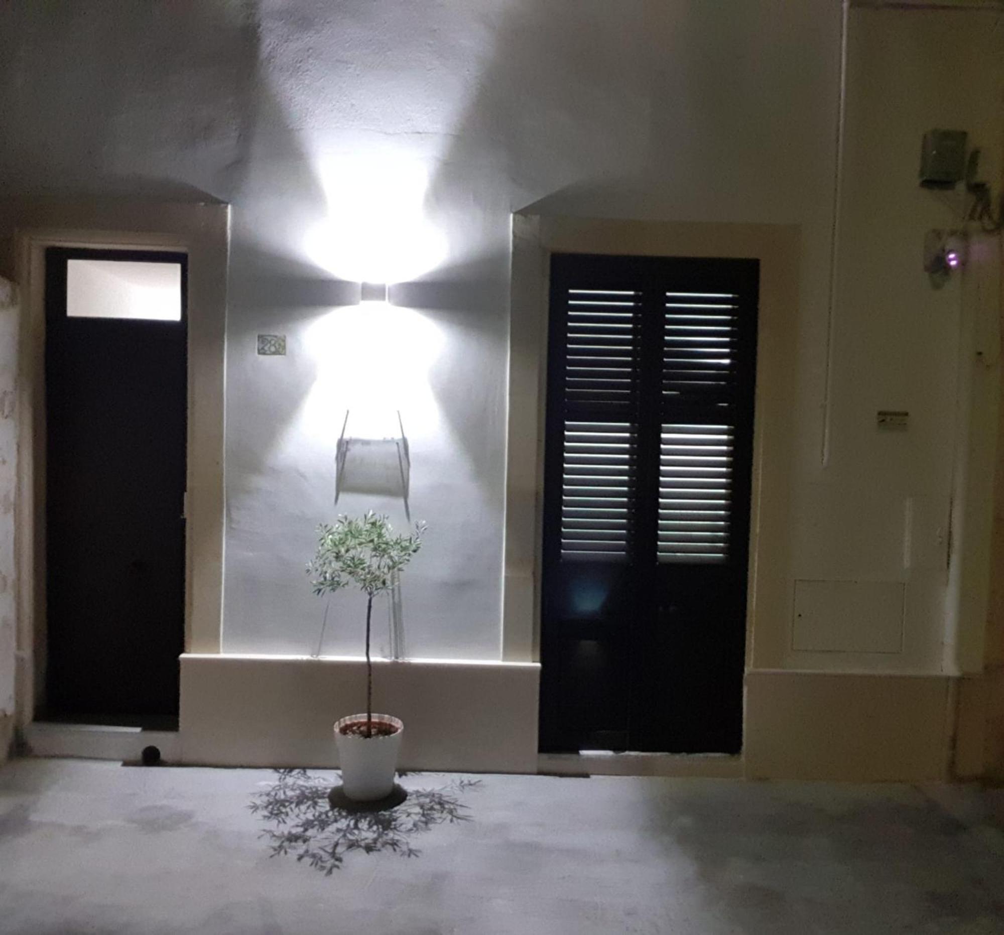 شقة Il Cortile Segreto - Con Parcheggio Privato ليتشي المظهر الخارجي الصورة